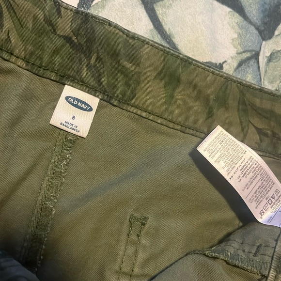 Plant print shorts - Picture 3 of 3